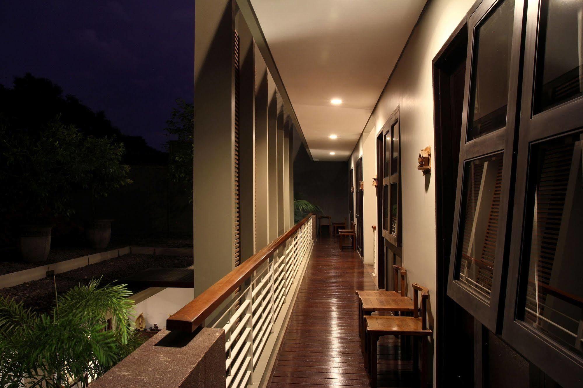 Cozy Boutique Guest House Malang Eksteriør bilde
