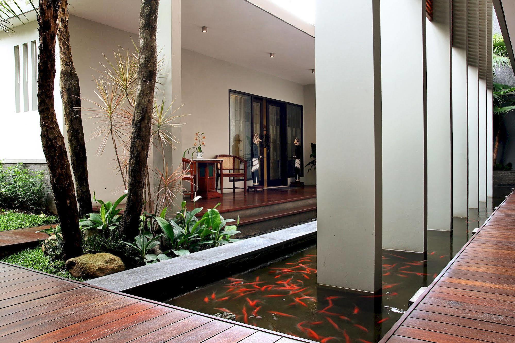Cozy Boutique Guest House Malang Eksteriør bilde